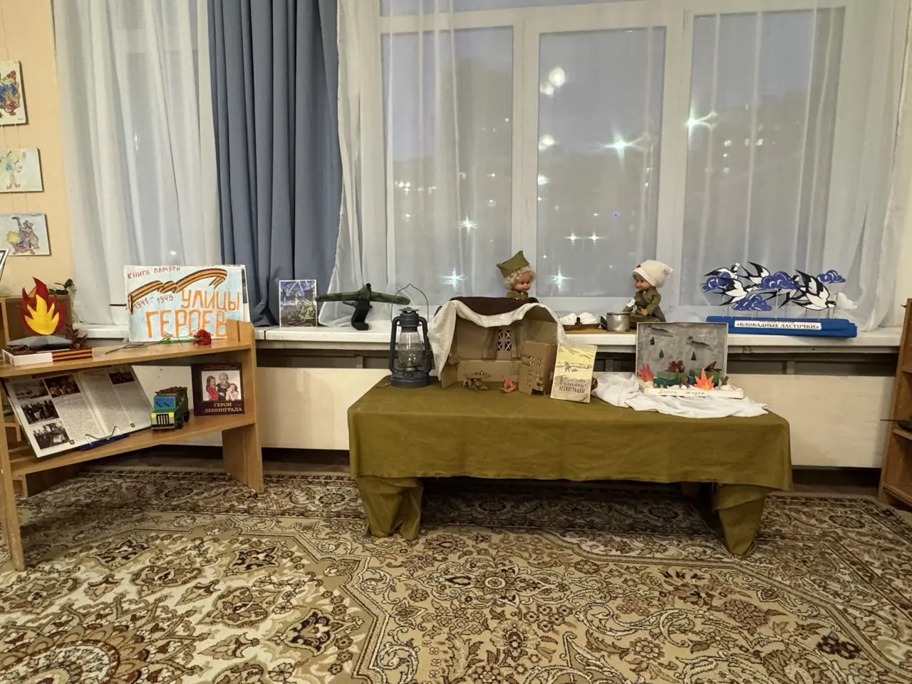 В рамках празднования Дня полного освобождения Ленинграда от фашистской блокады в литературном клубе прошли литературно-музыкальные досуги